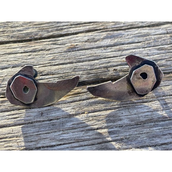 Vintage 1960s Modernist Machinist Style Sterling Silver Screw back earrings - Picture 3 of 12